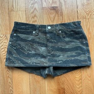 Alexander Wang Camo “raver skort” size 24